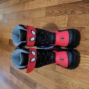 NWT Spiderman winter boots